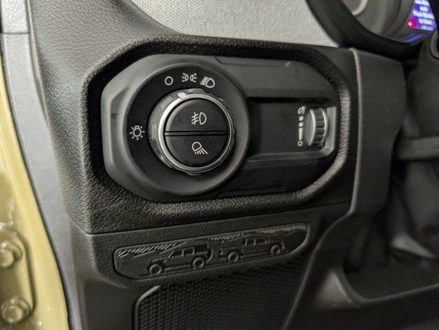 new 2025 Jeep Gladiator car, priced at $42,027