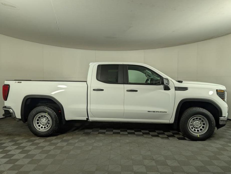 new 2025 GMC Sierra 1500 car, priced at $51,319