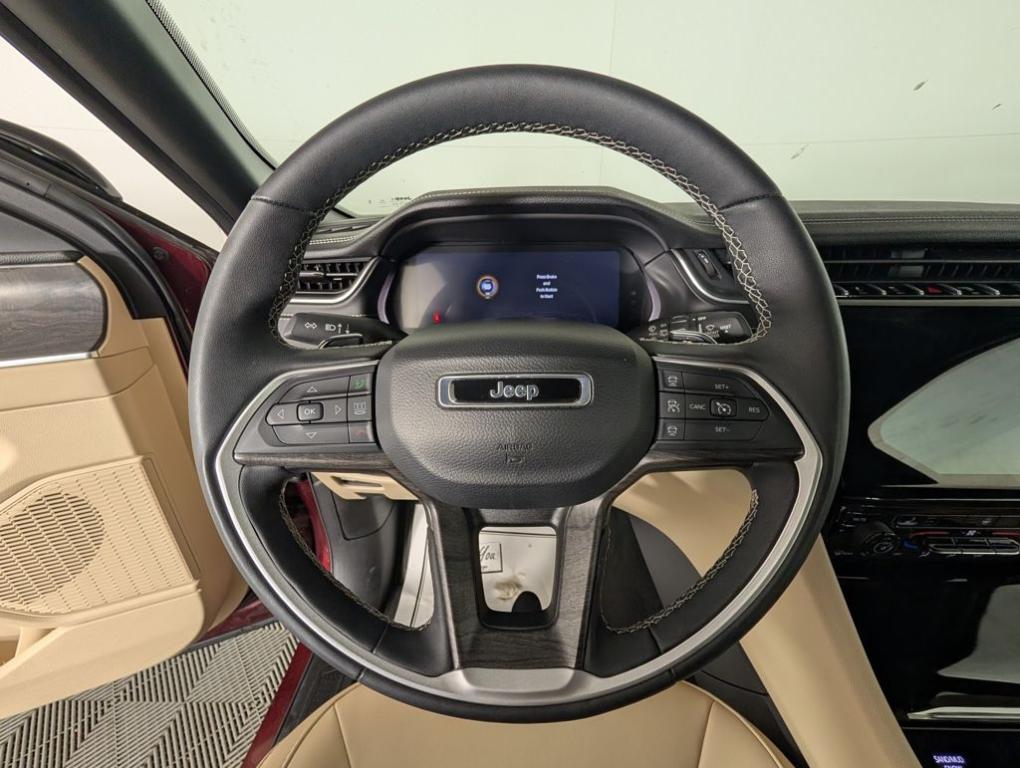 used 2024 Jeep Grand Cherokee car, priced at $34,988