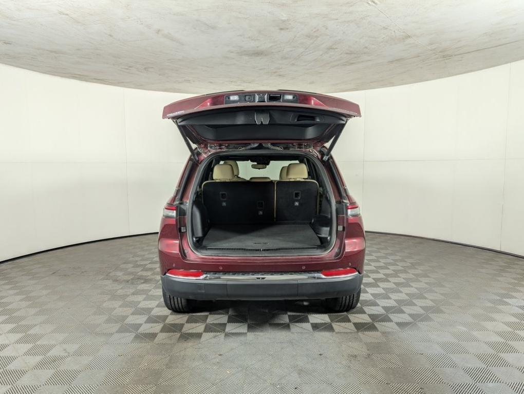 used 2024 Jeep Grand Cherokee car, priced at $34,988