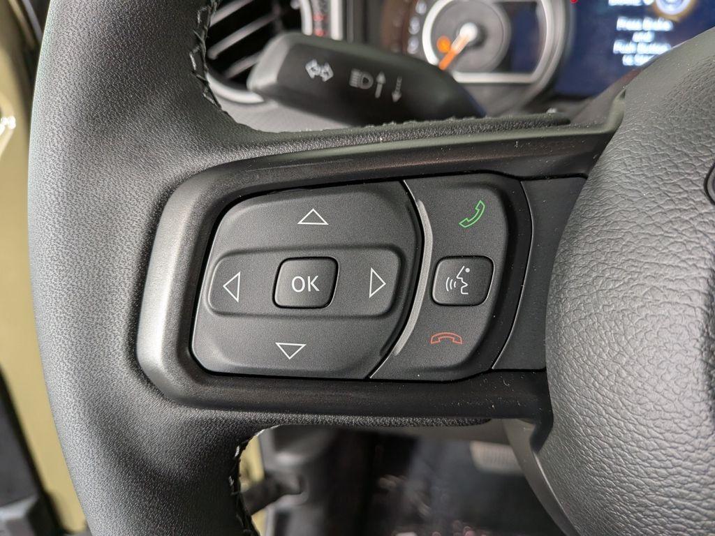 new 2025 Jeep Gladiator car, priced at $62,884