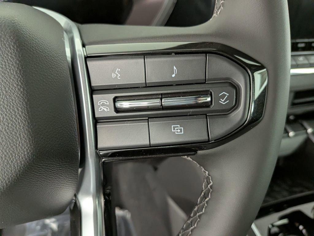 new 2025 Chevrolet Colorado car, priced at $39,134