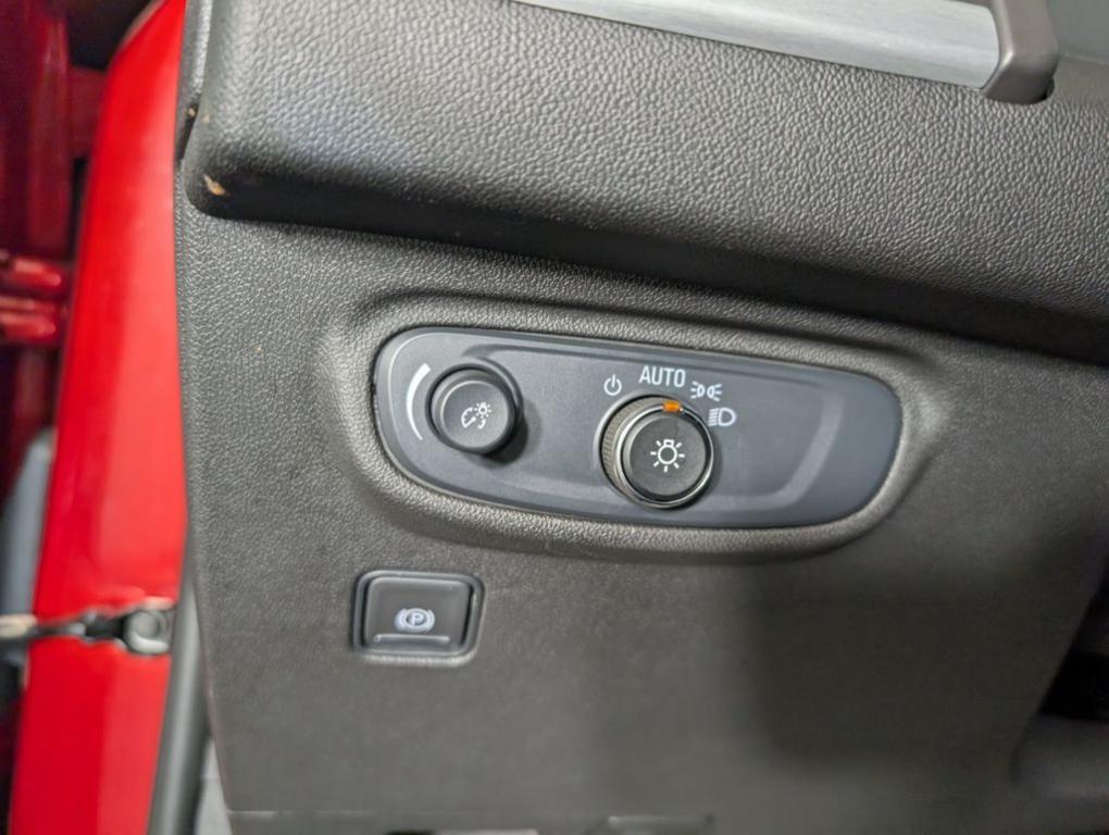 used 2024 GMC Terrain car, priced at $24,988
