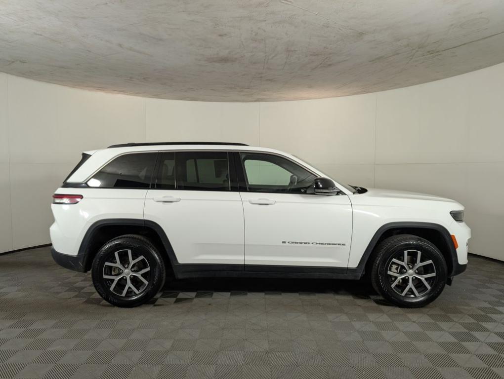 used 2024 Jeep Grand Cherokee car, priced at $34,988