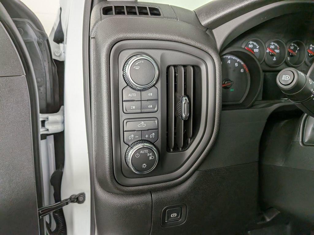 new 2025 GMC Sierra 1500 car, priced at $49,538