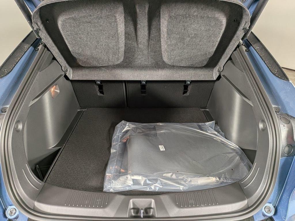 new 2025 Buick Envista car, priced at $27,521