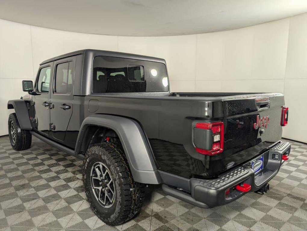 new 2025 Jeep Gladiator car, priced at $58,129