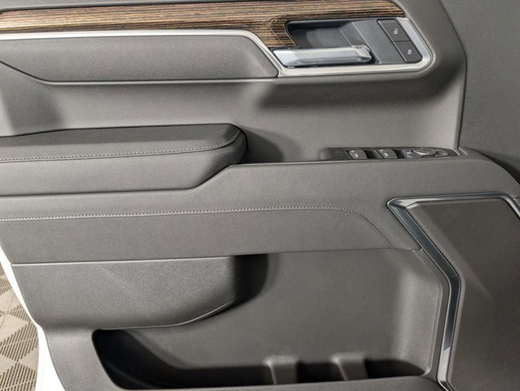 new 2026 GMC Sierra 1500 car, priced at $50,218