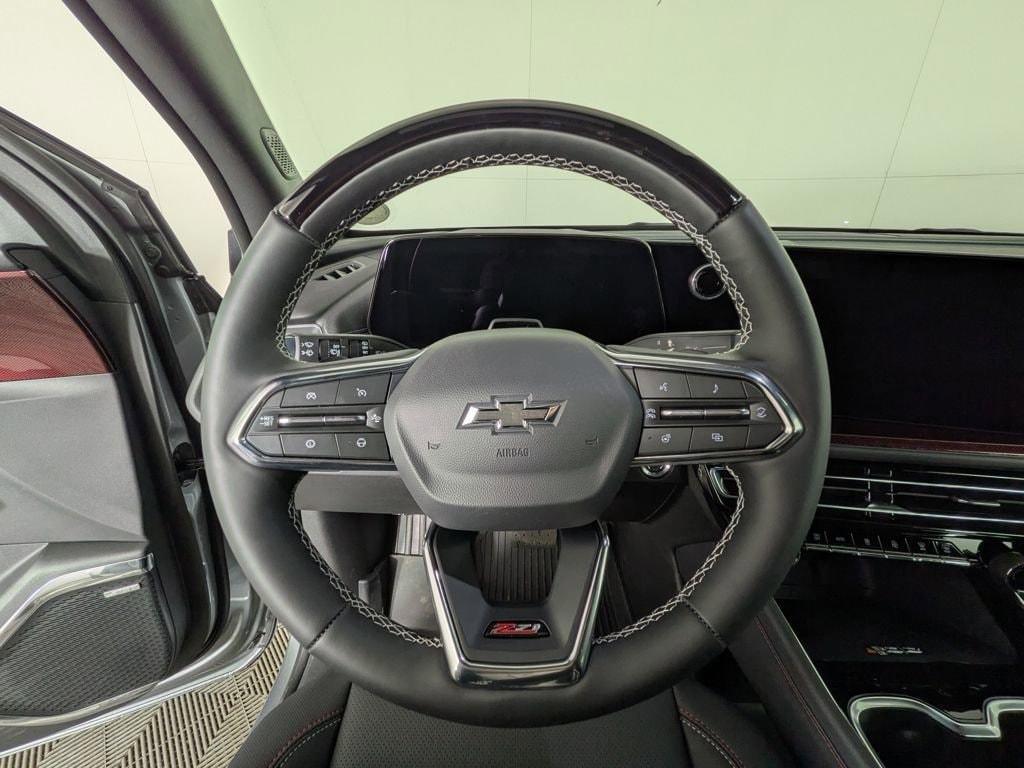 new 2025 Chevrolet Traverse car, priced at $55,628