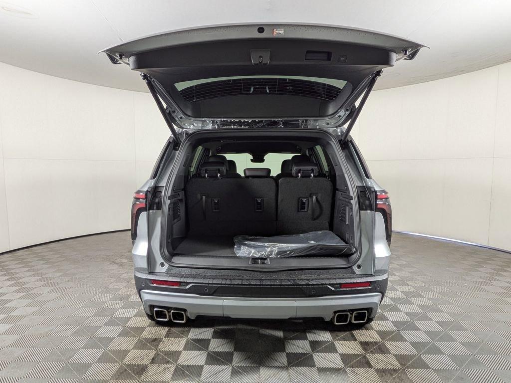 new 2025 Chevrolet Traverse car, priced at $55,628