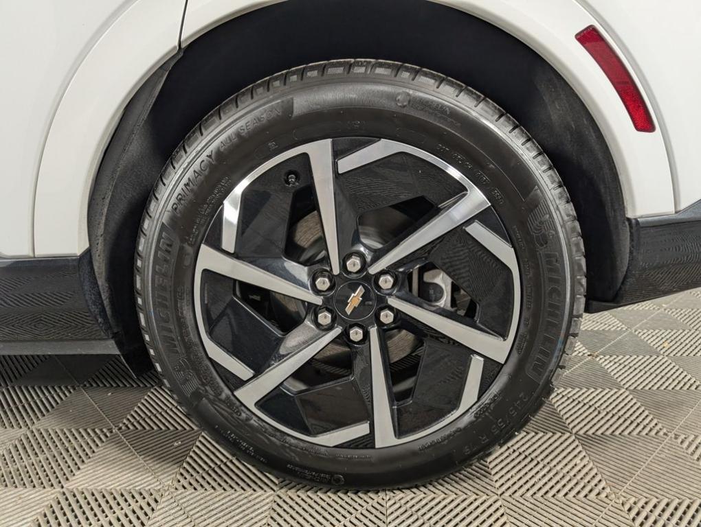 used 2025 Chevrolet Equinox EV car, priced at $27,488