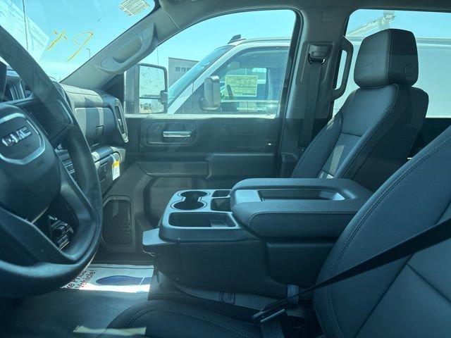 new 2025 GMC Sierra 2500 car, priced at $54,601