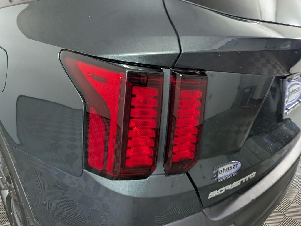 used 2023 Kia Sorento car, priced at $29,988