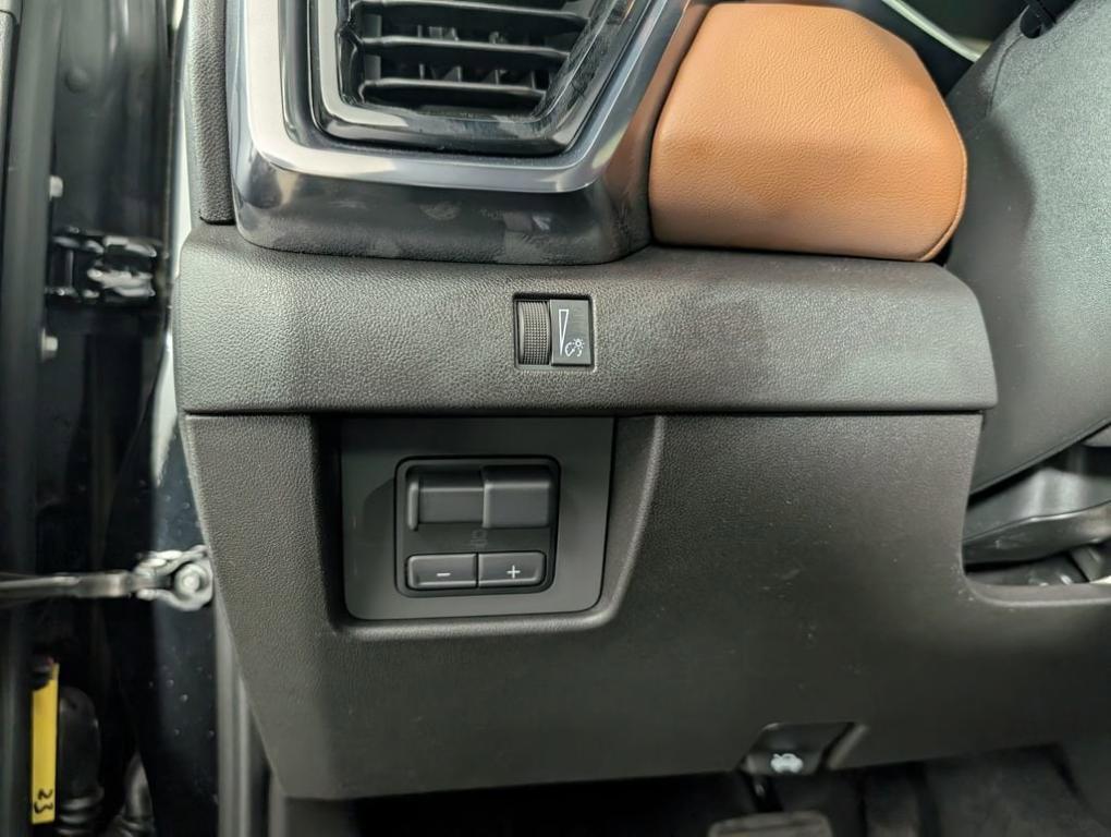 new 2025 GMC Canyon car, priced at $55,569