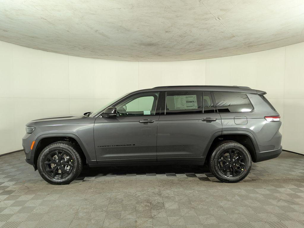 new 2025 Jeep Grand Cherokee L car, priced at $39,883