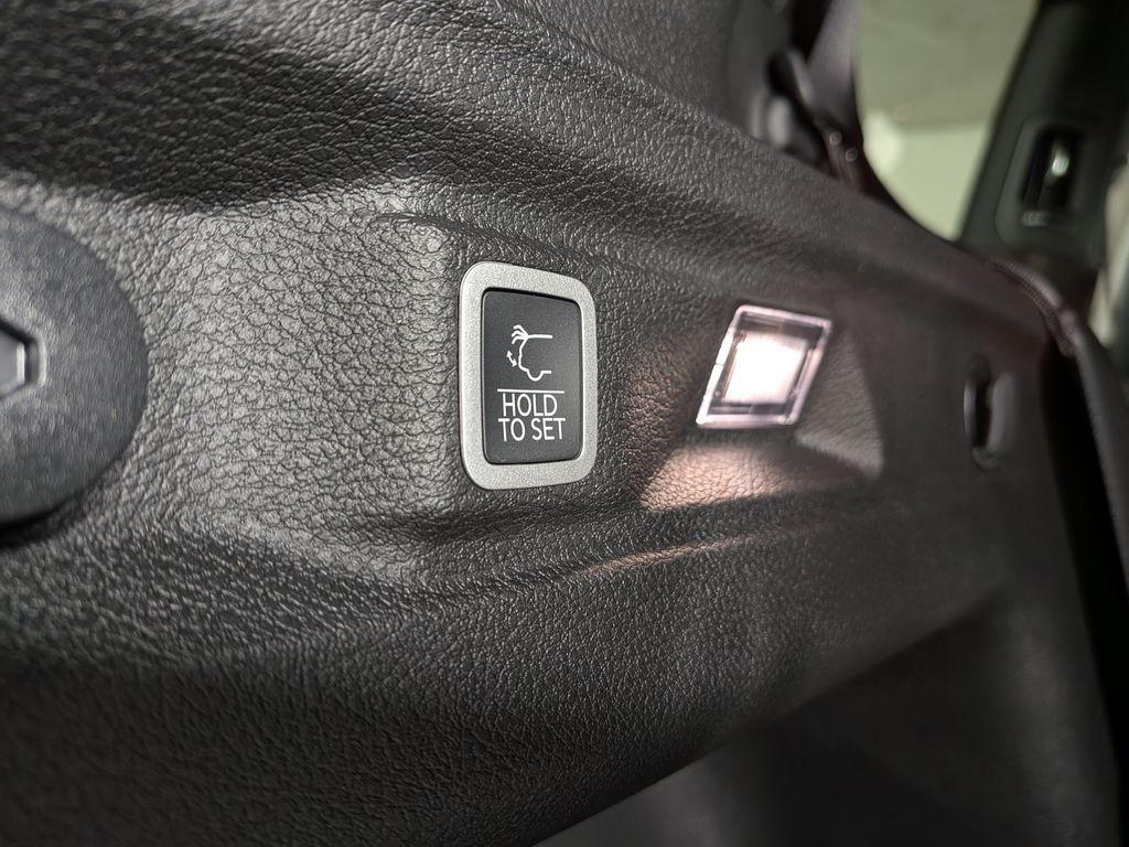 new 2025 Jeep Grand Cherokee L car, priced at $39,883