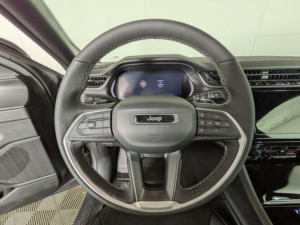 new 2025 Jeep Grand Cherokee L car, priced at $39,883