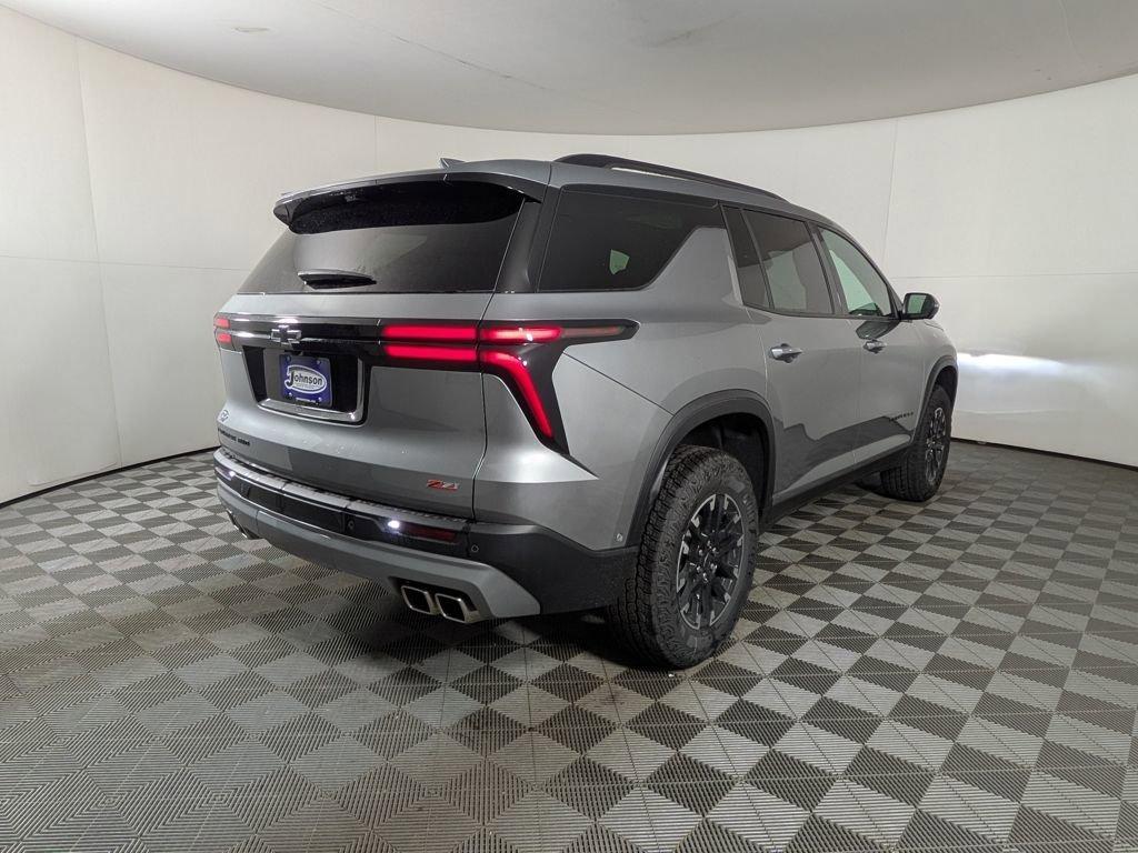 new 2025 Chevrolet Traverse car, priced at $55,017