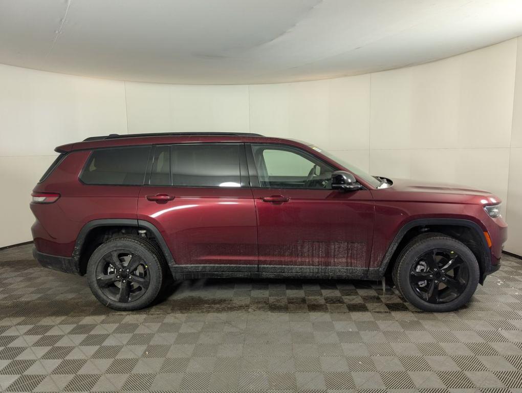 new 2025 Jeep Grand Cherokee L car, priced at $52,172