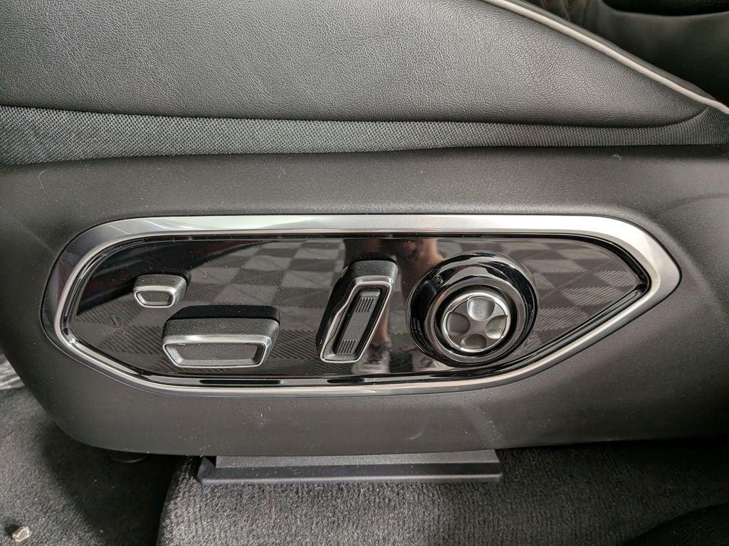 new 2025 Jeep Grand Cherokee L car, priced at $60,011