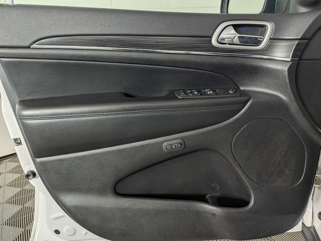 used 2022 Jeep Grand Cherokee WK car, priced at $21,488