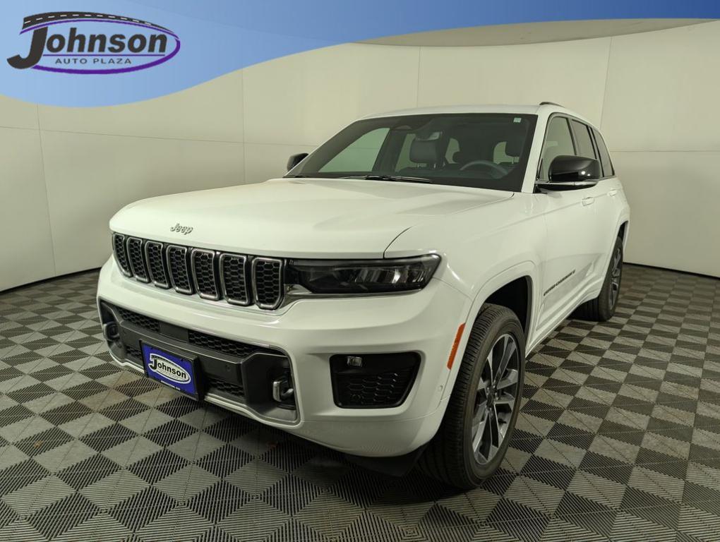 new 2024 Jeep Grand Cherokee car, priced at $49,998