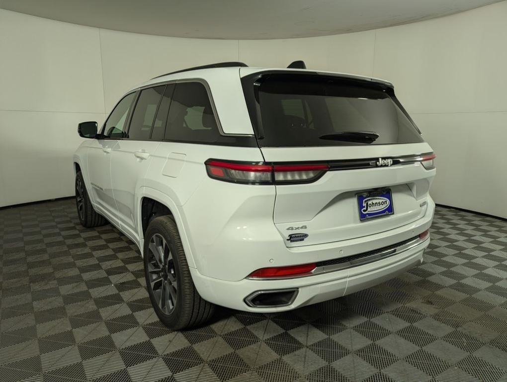 new 2024 Jeep Grand Cherokee car, priced at $49,998