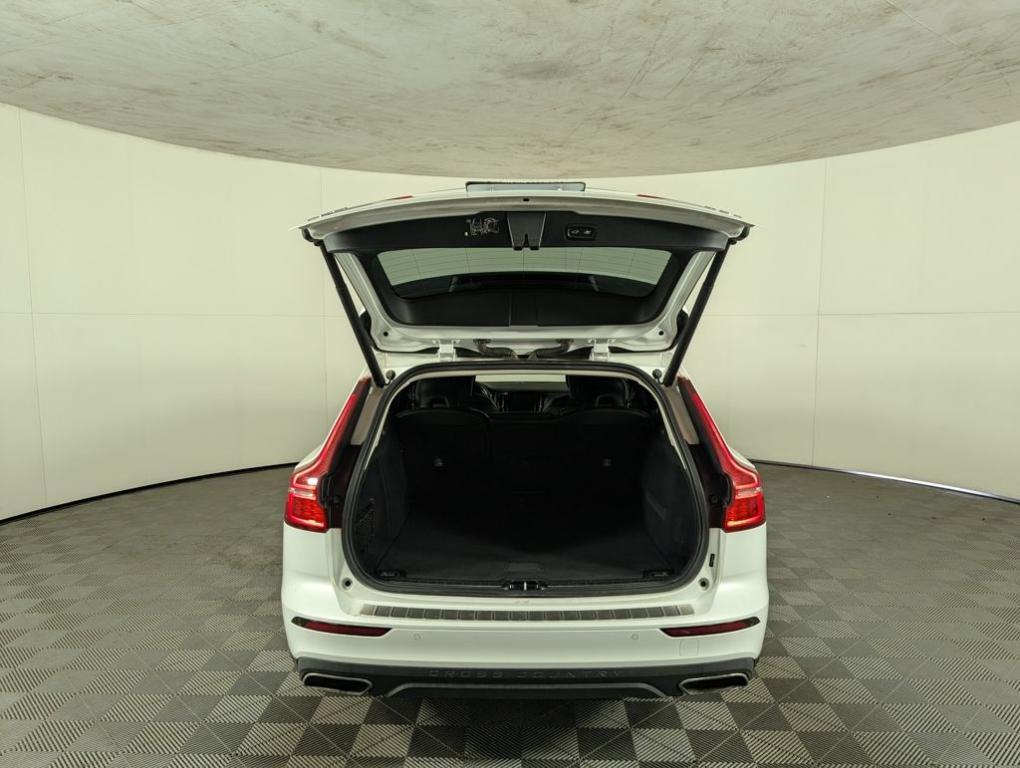 used 2020 Volvo V60 Cross Country car, priced at $22,388
