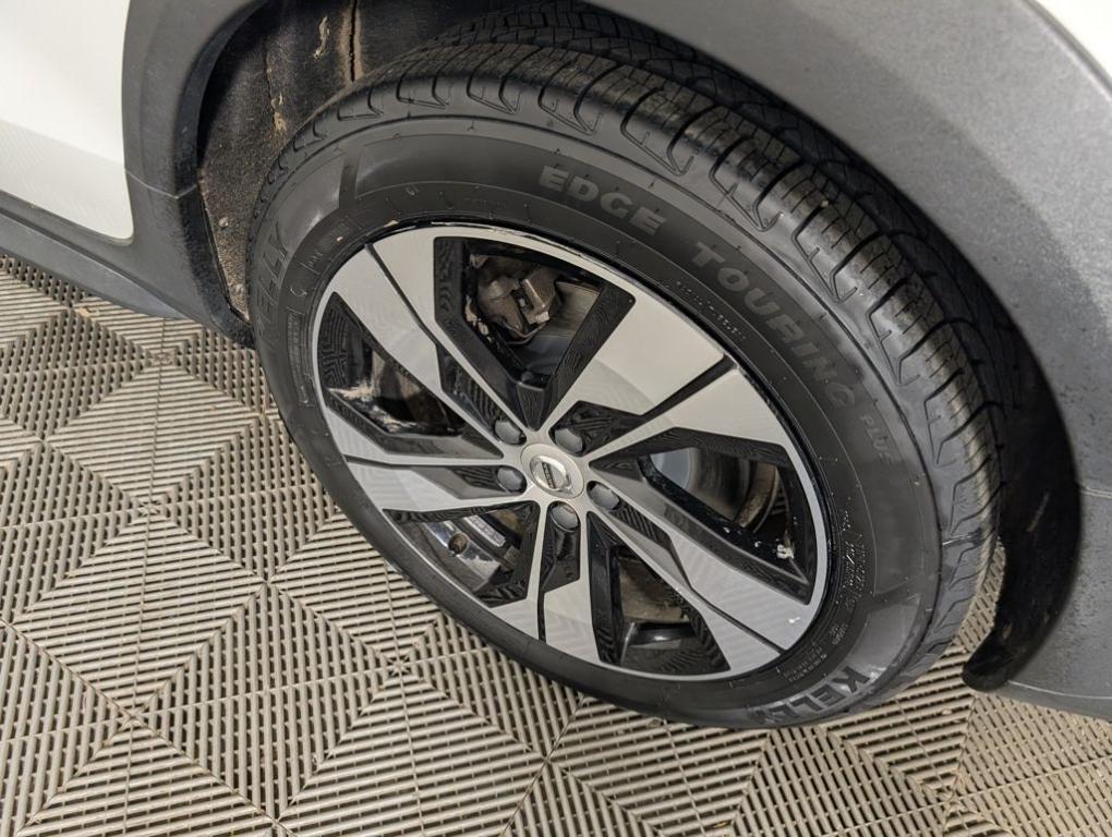 used 2020 Volvo V60 Cross Country car, priced at $22,388