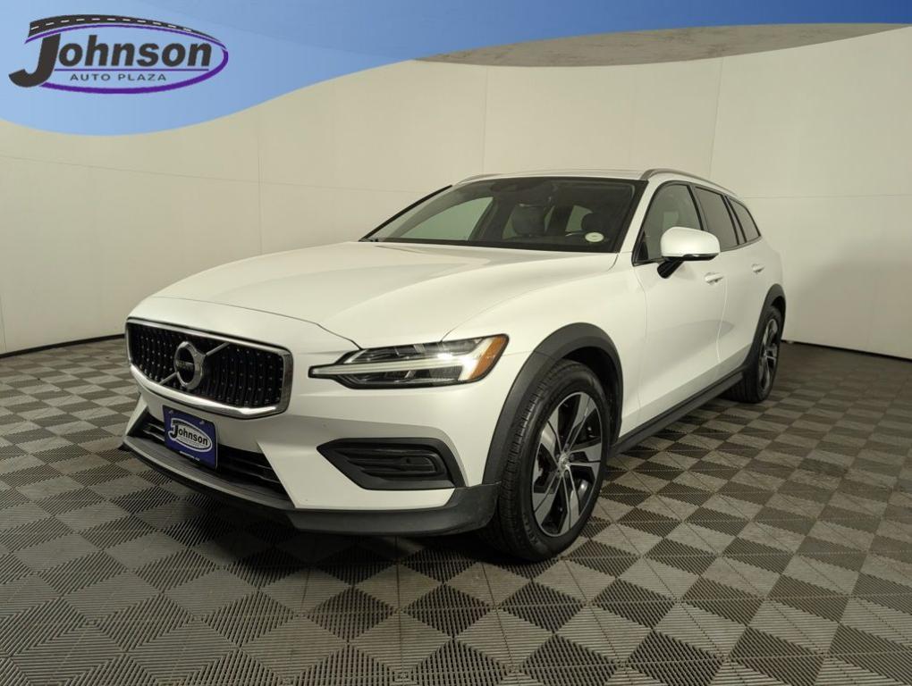 used 2020 Volvo V60 Cross Country car, priced at $22,388