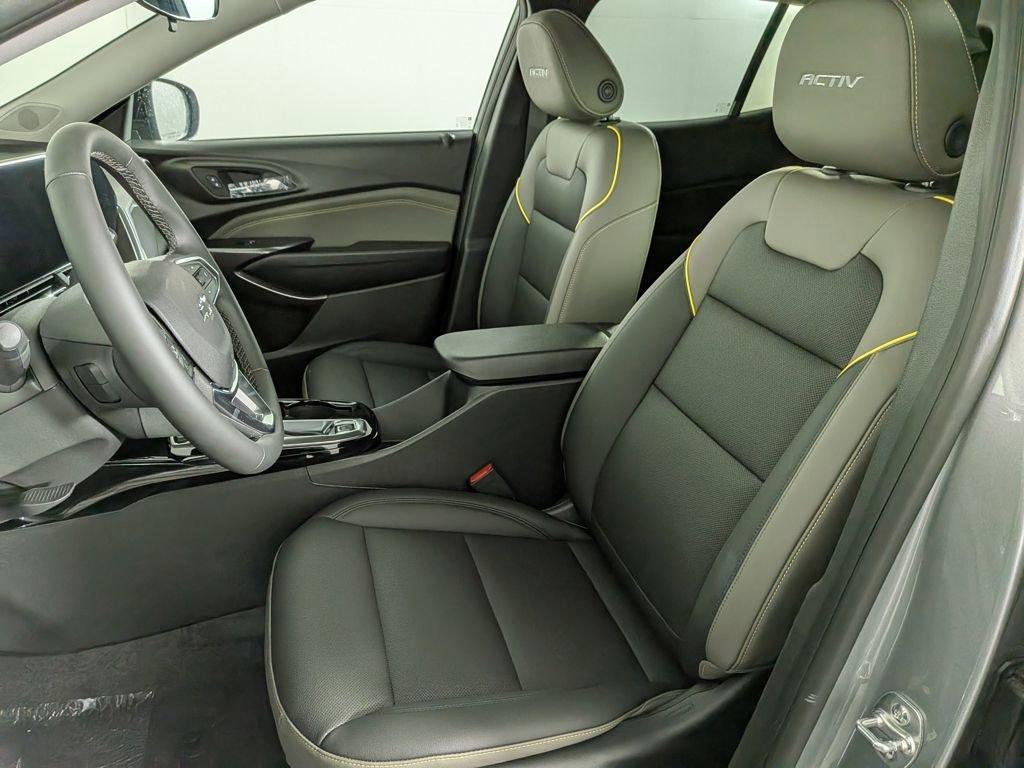 new 2025 Chevrolet Trax car, priced at $26,579