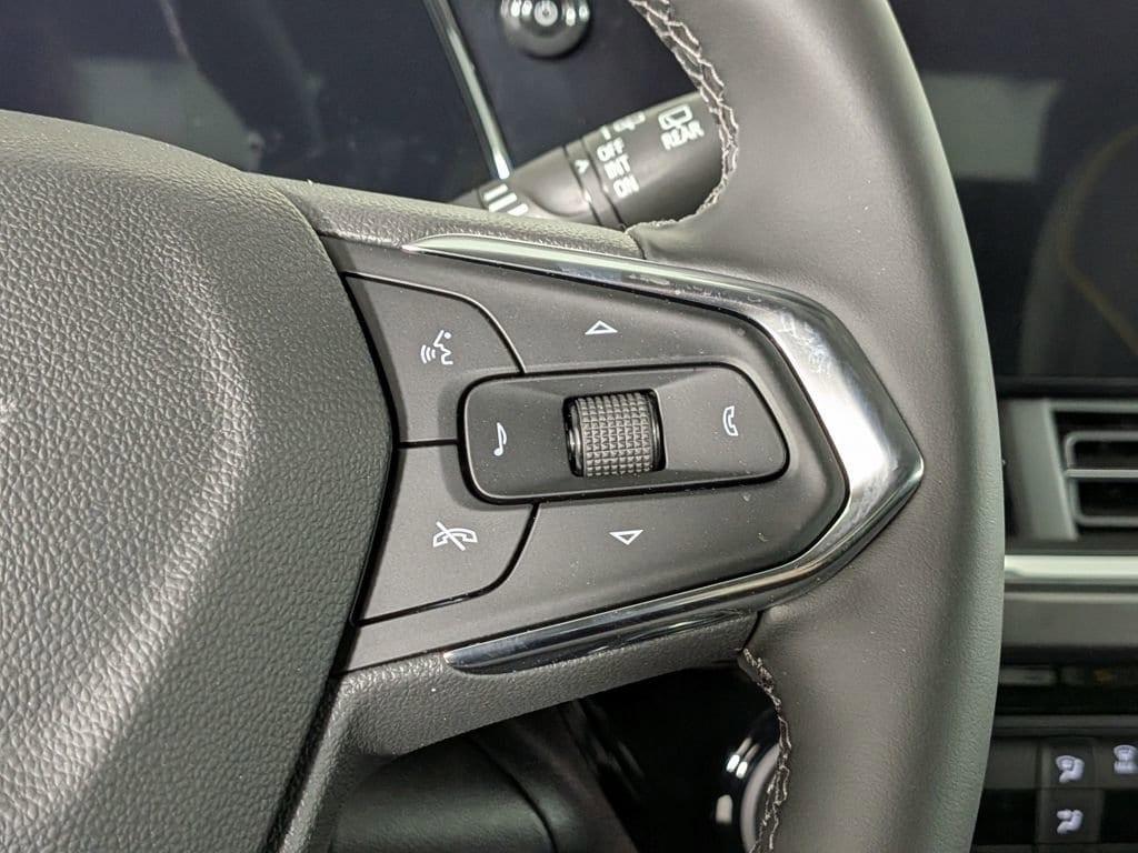 new 2025 Chevrolet Trax car, priced at $26,579
