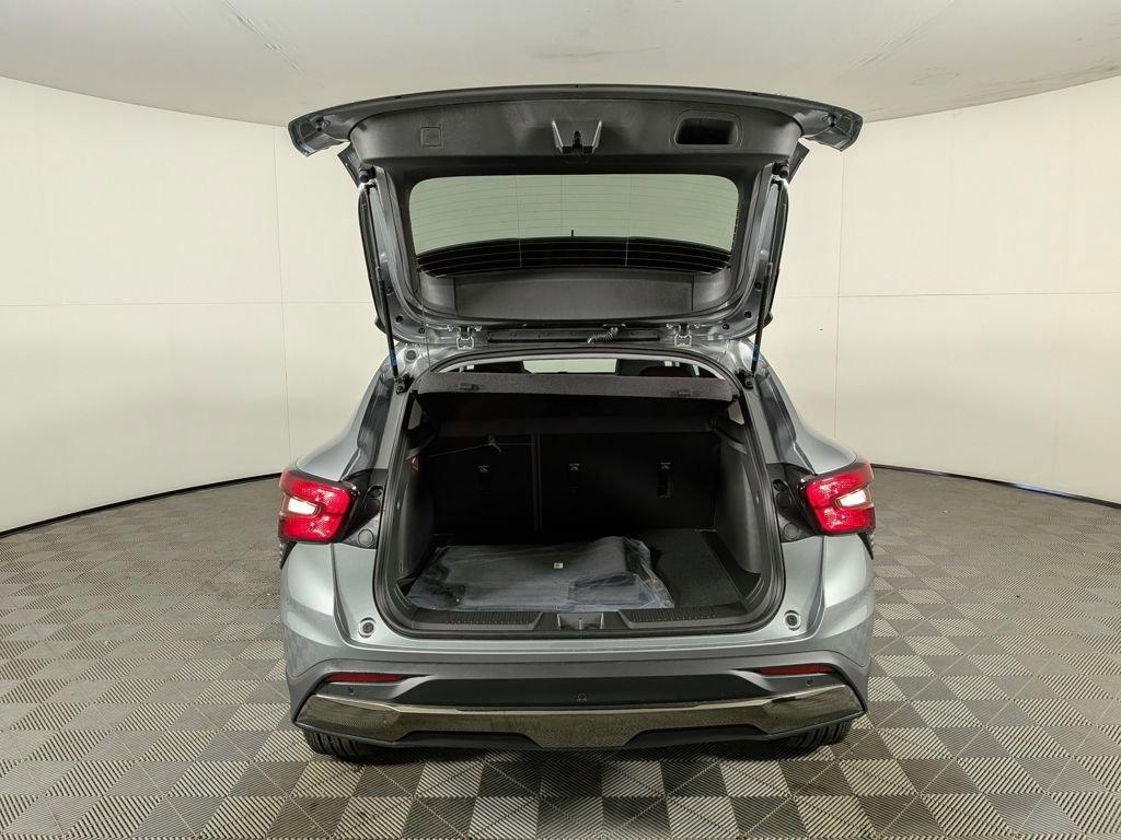 new 2025 Chevrolet Trax car, priced at $26,579