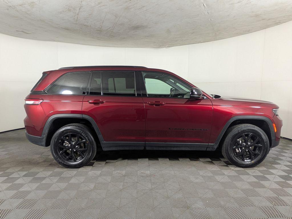 used 2024 Jeep Grand Cherokee car, priced at $29,488