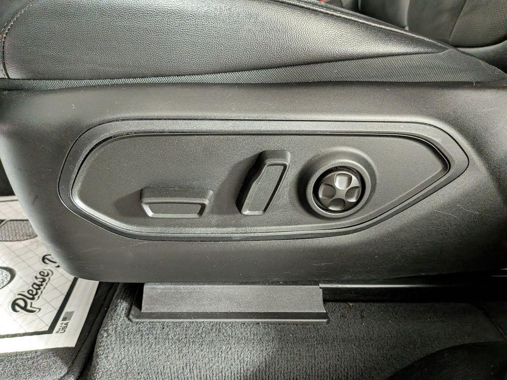 used 2024 Jeep Grand Cherokee car, priced at $29,488