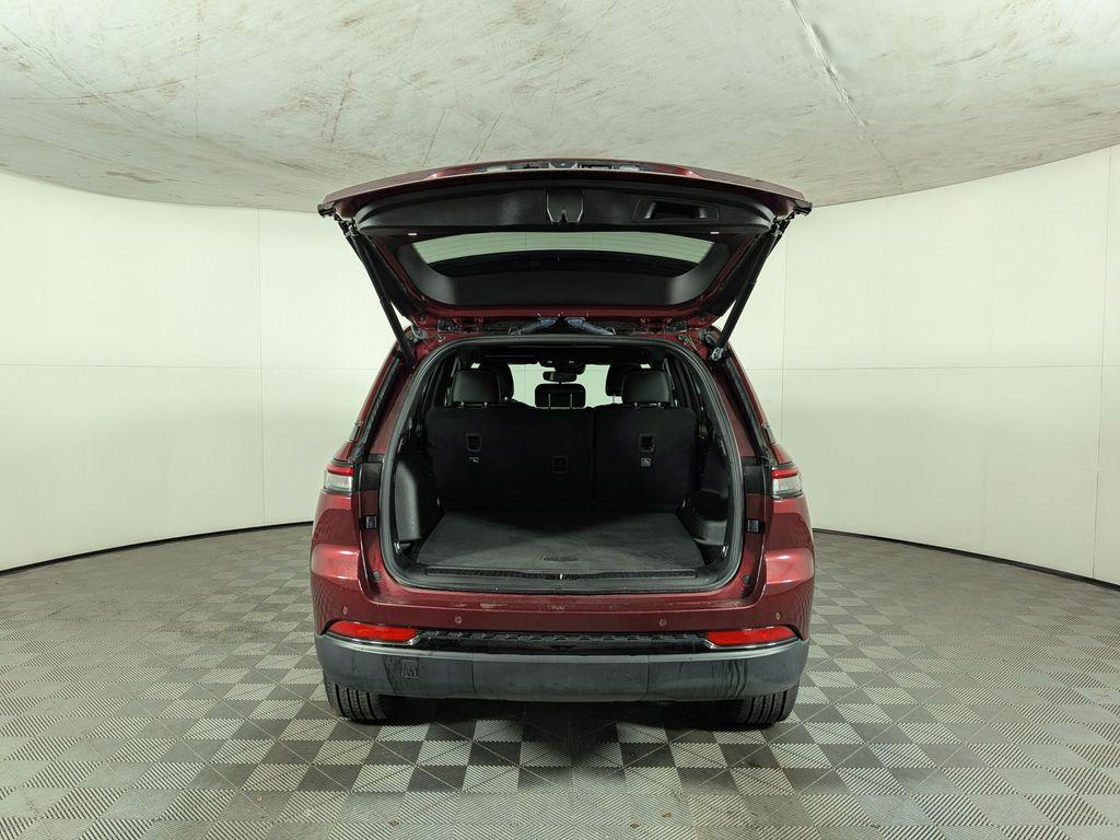 used 2024 Jeep Grand Cherokee car, priced at $29,488
