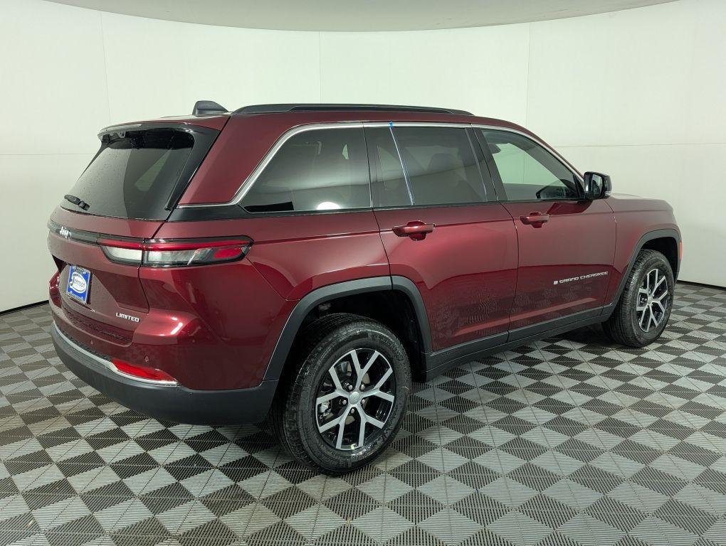 new 2025 Jeep Grand Cherokee car, priced at $49,910