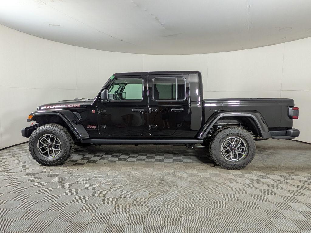 new 2025 Jeep Gladiator car, priced at $50,986