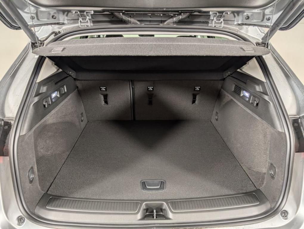 new 2025 Buick Envision car, priced at $39,934