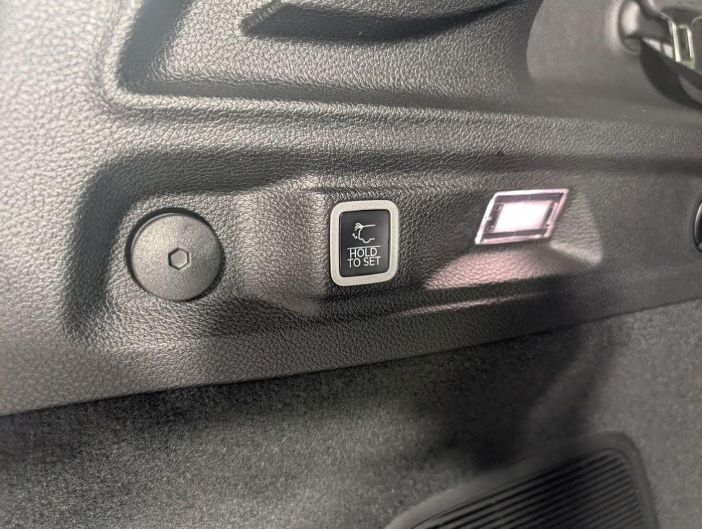 new 2025 Jeep Grand Cherokee L car, priced at $60,854