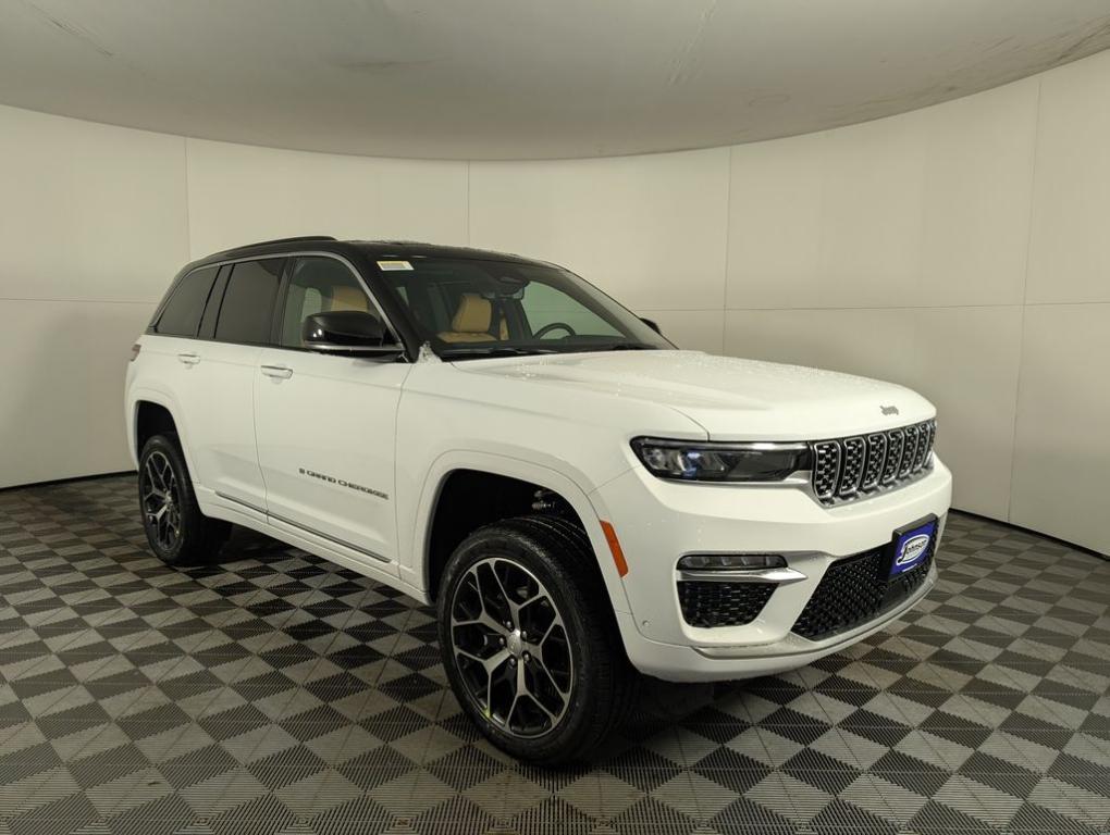 new 2025 Jeep Grand Cherokee car, priced at $64,245