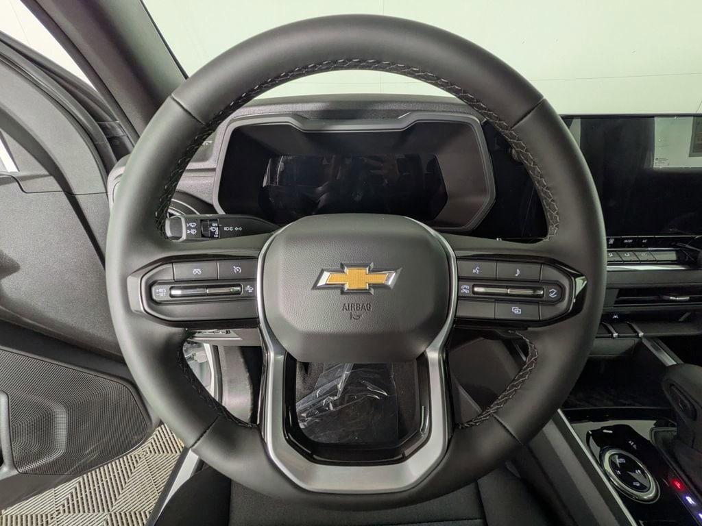 new 2025 Chevrolet Colorado car, priced at $39,134