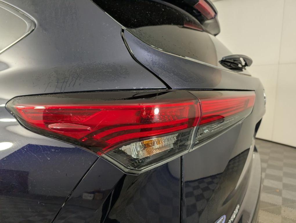 used 2022 Toyota Highlander car, priced at $40,988