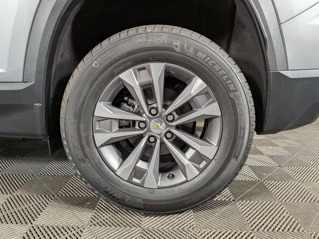 new 2026 Chevrolet Equinox car, priced at $34,577