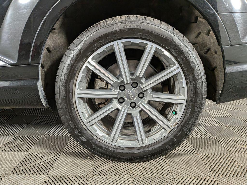used 2018 Audi Q7 car, priced at $17,488