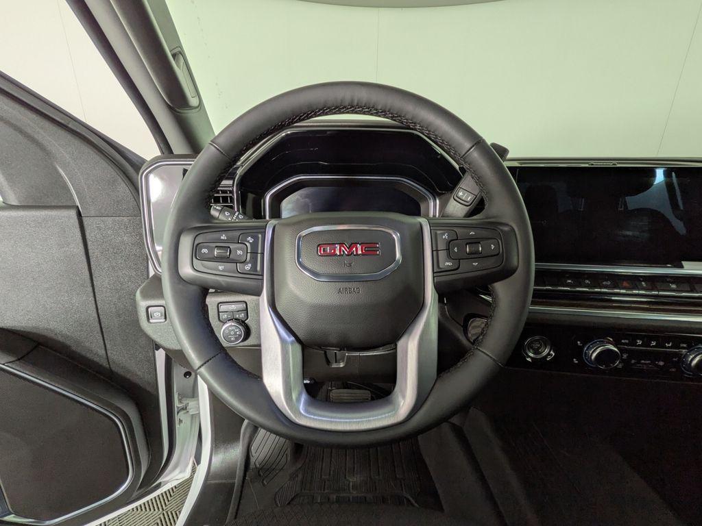 used 2023 GMC Sierra 1500 car, priced at $39,988