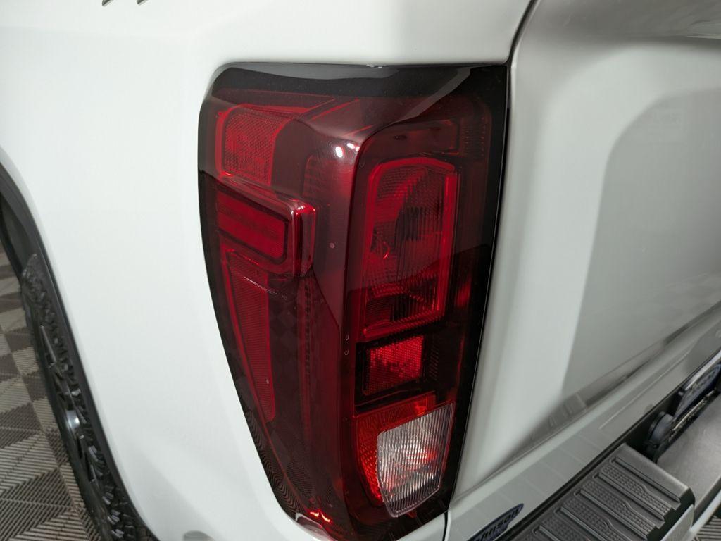 used 2023 GMC Sierra 1500 car, priced at $39,988