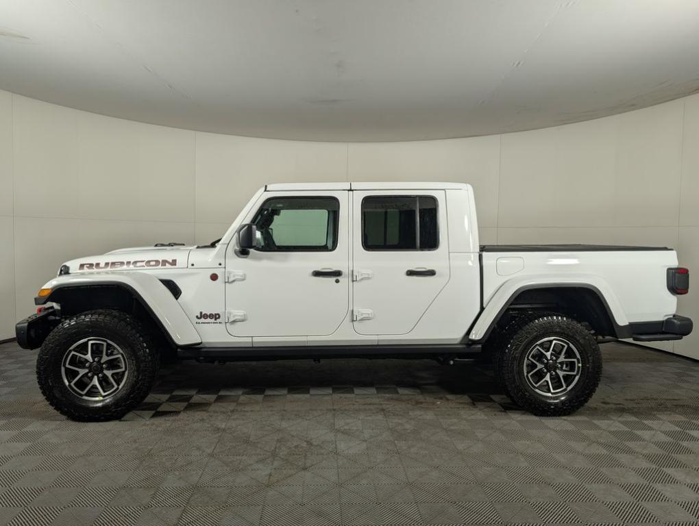 new 2025 Jeep Gladiator car, priced at $63,814