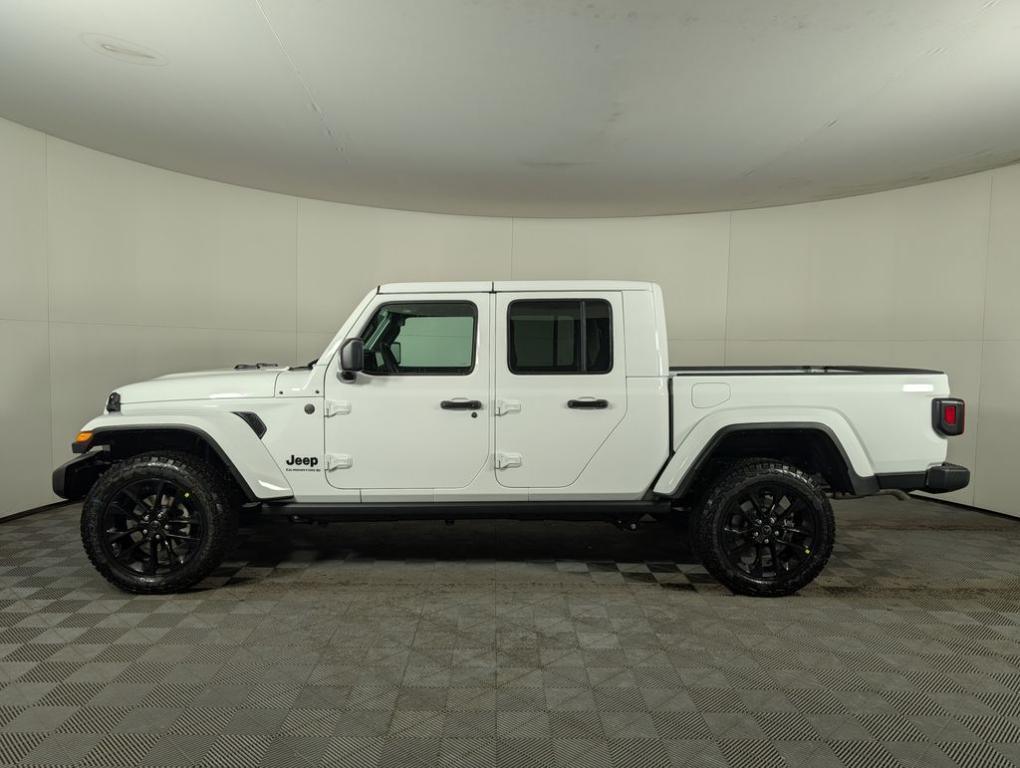 new 2025 Jeep Gladiator car, priced at $43,184