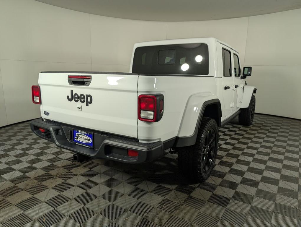 new 2025 Jeep Gladiator car, priced at $43,184